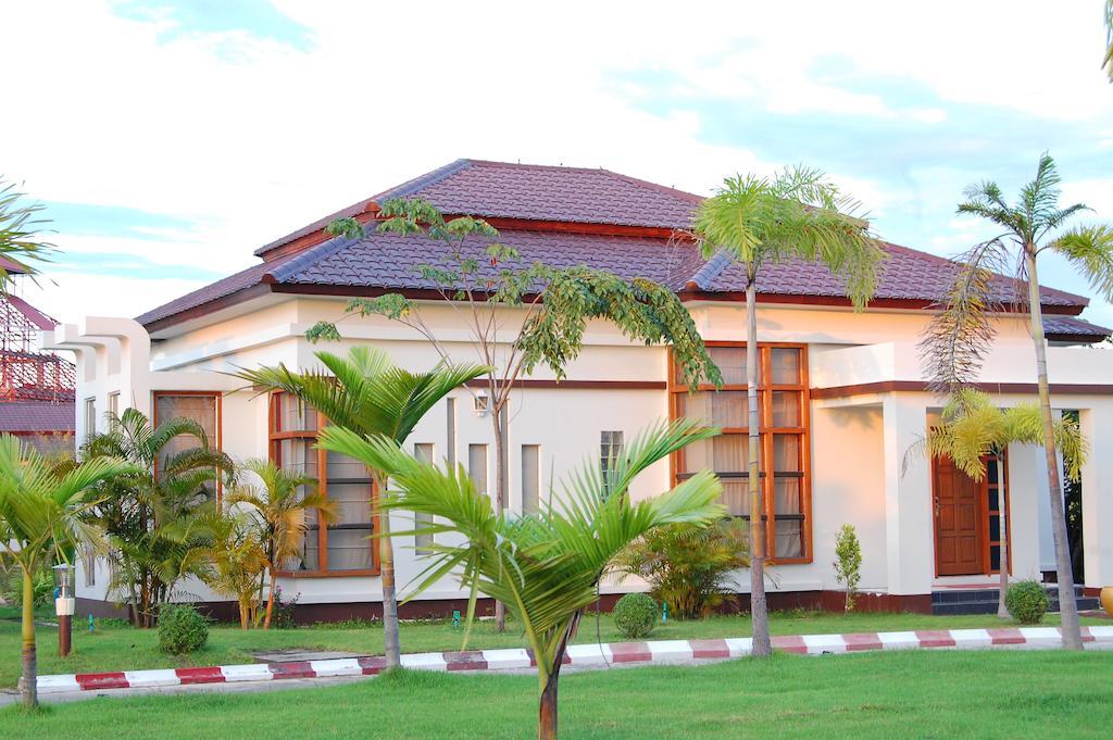 The Golden Lake Hotel Naypyidaw Luaran gambar