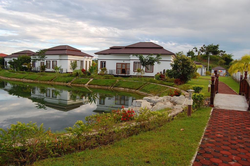 The Golden Lake Hotel Naypyidaw Luaran gambar