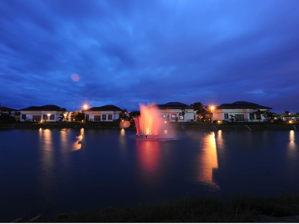 The Golden Lake Hotel Naypyidaw Luaran gambar