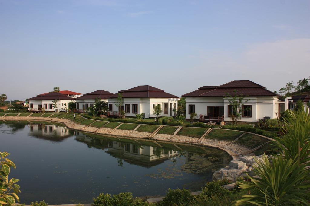 The Golden Lake Hotel Naypyidaw Luaran gambar